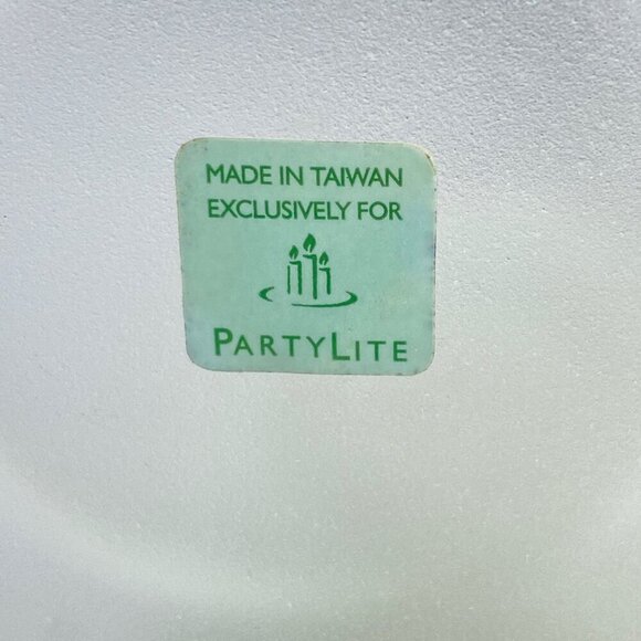 PartyLite Polar Bear Candle Holder Frosted Glass 3 X 4.5 inches Tea Light Votive - Picture 5 of 8